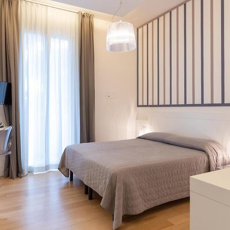 Perla Verde Hotel Milano Marittima Dış mekan fotoğraf
