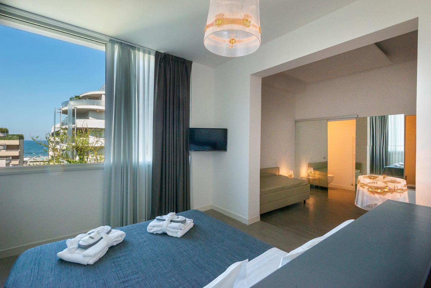 Perla Verde Hotel Milano Marittima Dış mekan fotoğraf