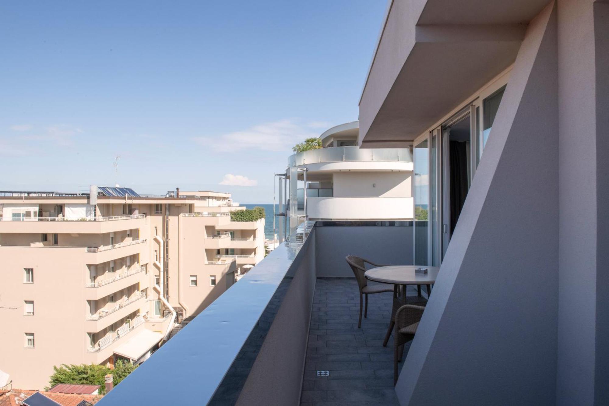 Perla Verde Hotel Milano Marittima Dış mekan fotoğraf